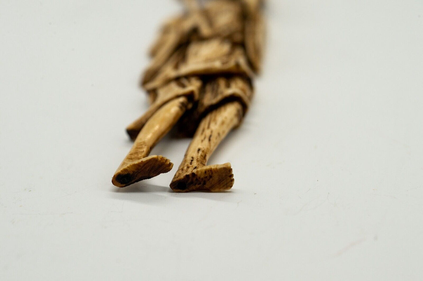 Stag Antler Thin NETSUKE A farmer Japanese Antique Edo - Meiji Period