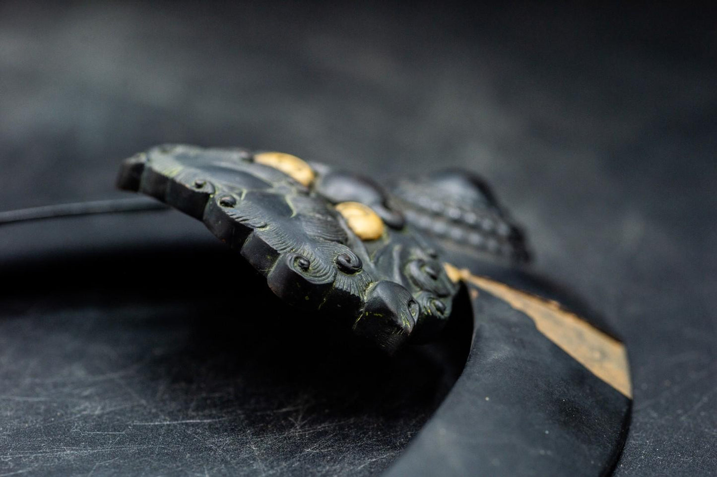 Super Rare Genuine Antique Samurai Helmet with SWORD WOUND KABUTO Edo Period F/S