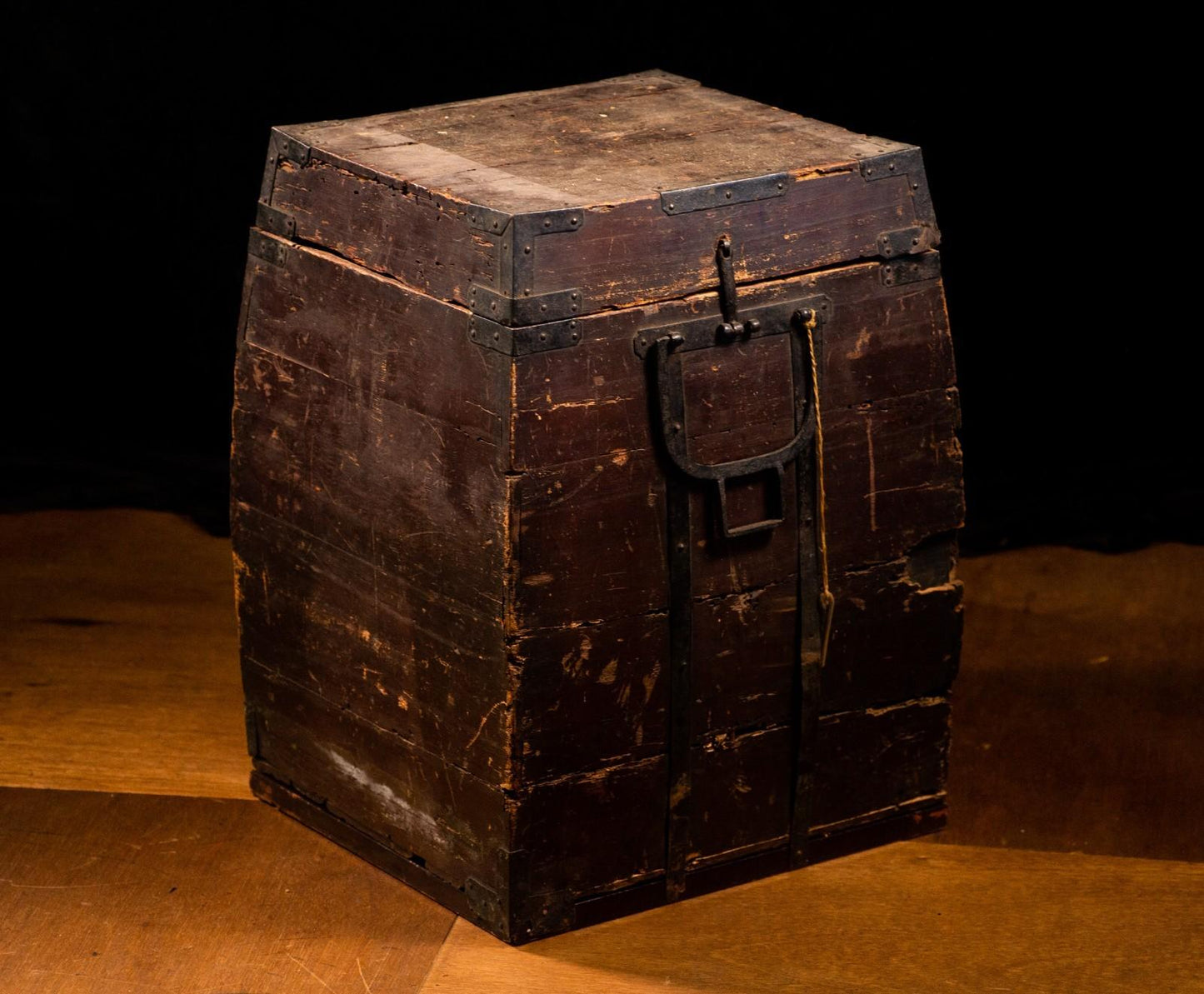 Genuine Samurai Armor Life Size Yoroi w/chest Edo Period Japanese Antique 32