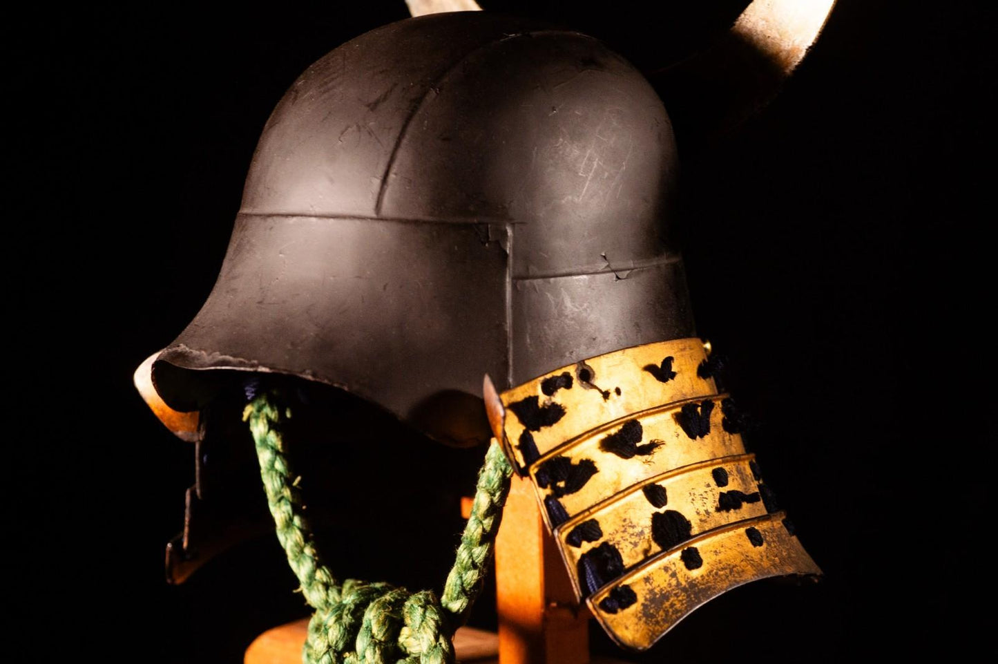 Genuine Antique Samurai Helmet KABUTO Edo PeriodF/S 64