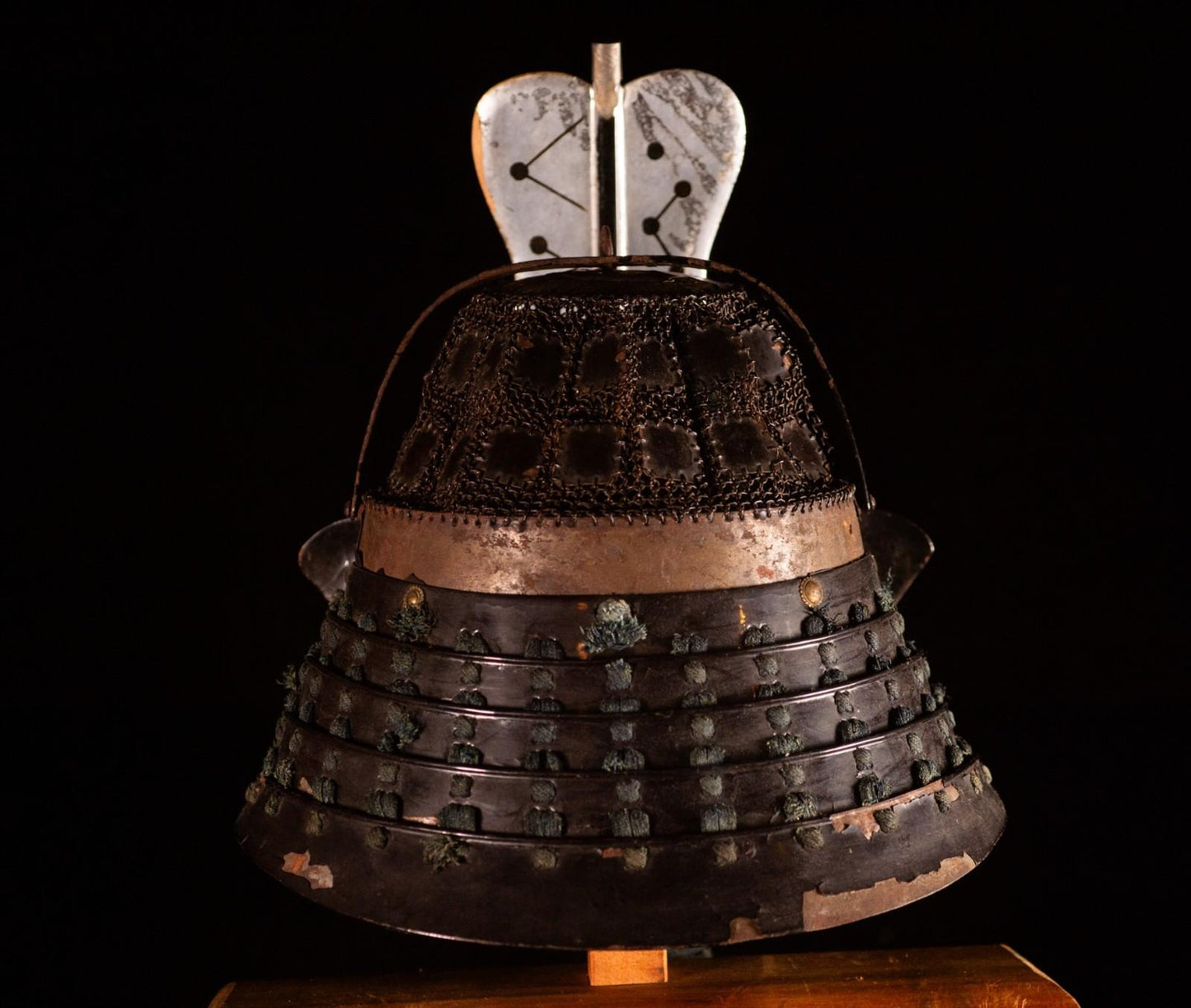 Genuine Antique Samurai Helmet KABUTO Edo Period Iron F/S 67