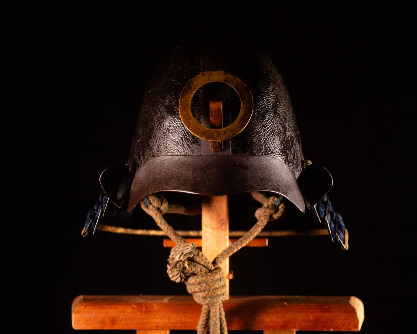 Genuine Antique Samurai leather-covered Helmet KABUTO Edo Period Iron F/S 66