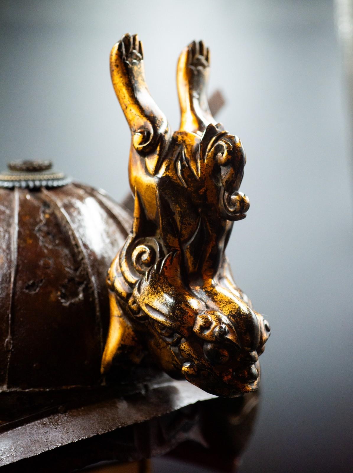 Genuine Antique Samurai Helmet KABUTO Edo Period Iron F/S 70