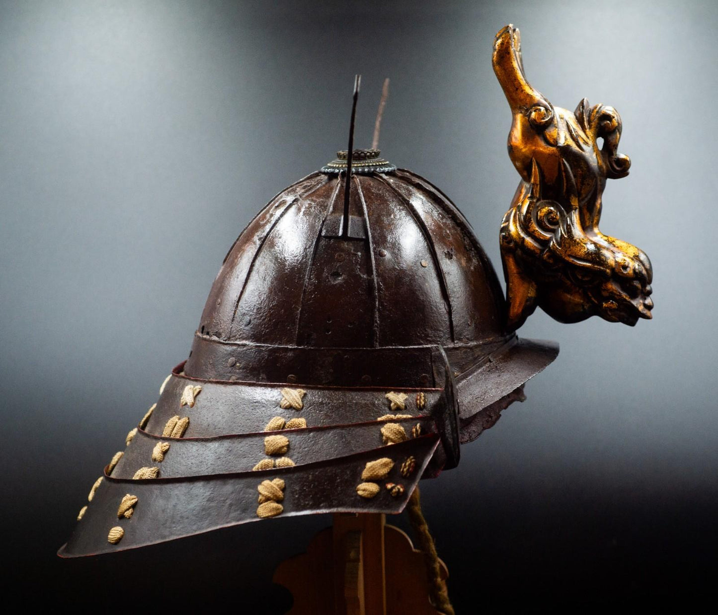 Genuine Antique Samurai Helmet KABUTO Edo Period Iron F/S 70