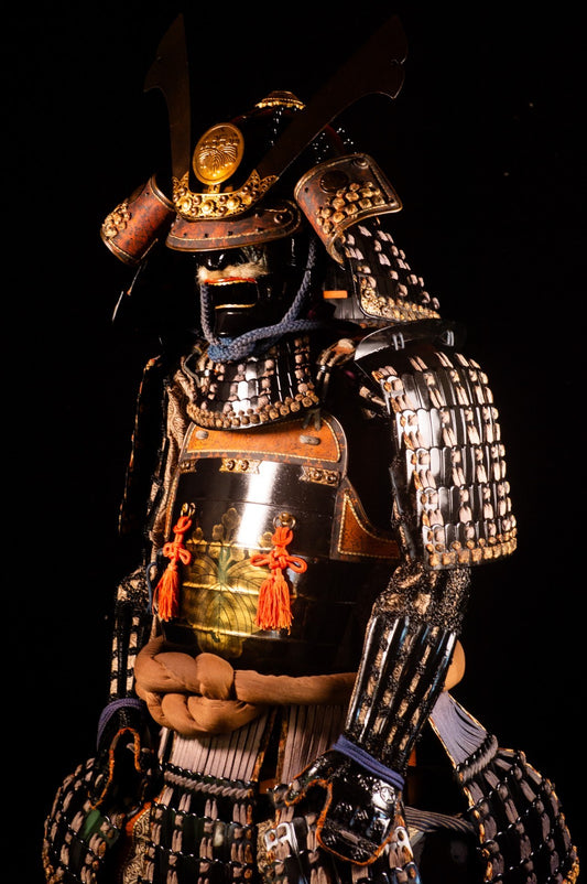 Samurai Armor  Yoroi Wearable Life-size w/chest Japanese Vintage Kabuto 036