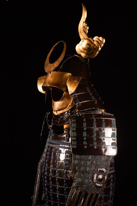 Genuine Samurai Armor Life Size Yoroi w/chest Edo Period Japanese Antique 39