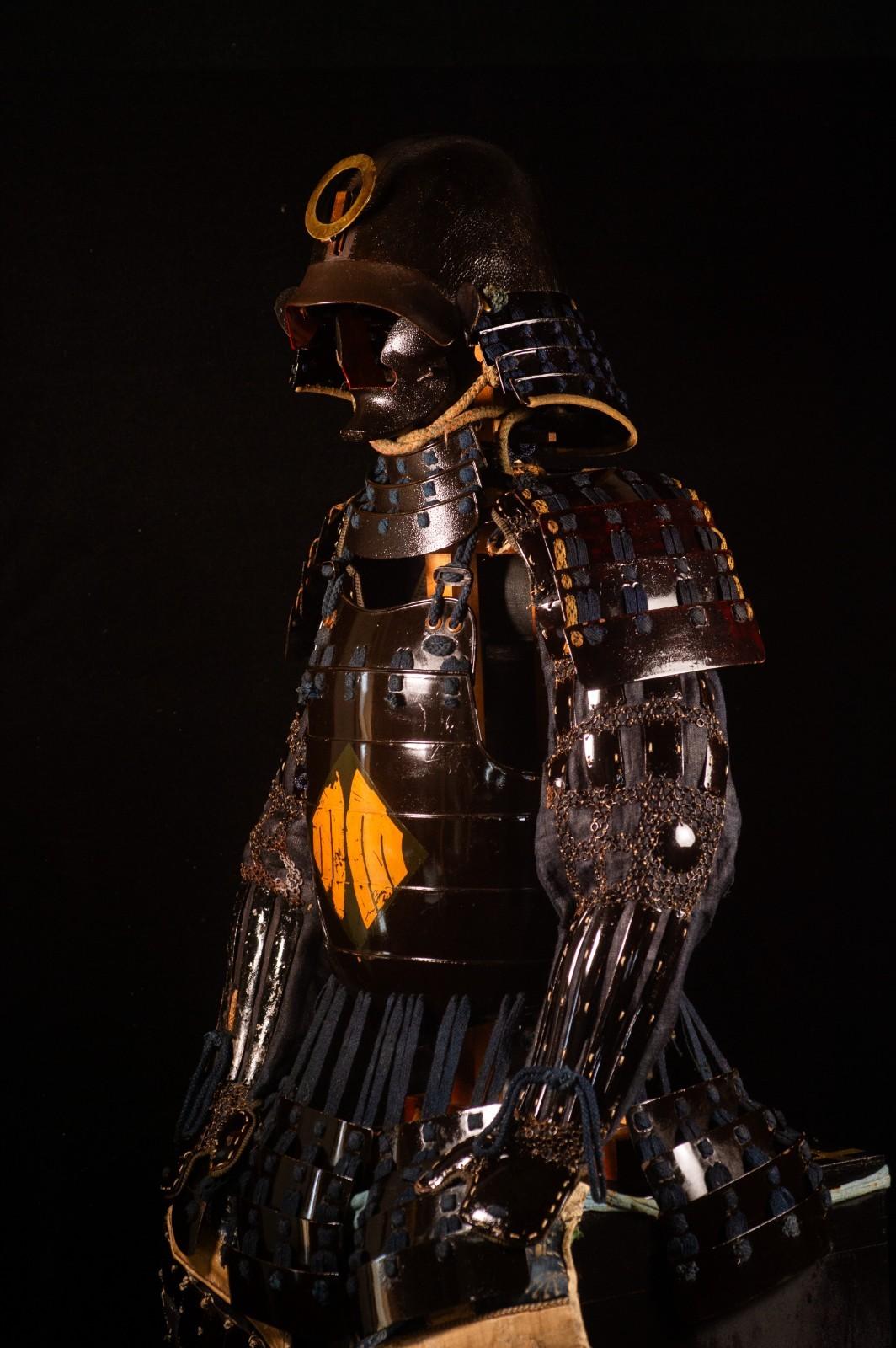 Genuine Samurai Armor Life Size Yoroi Edo Period Japanese Antique 42 Kabuto