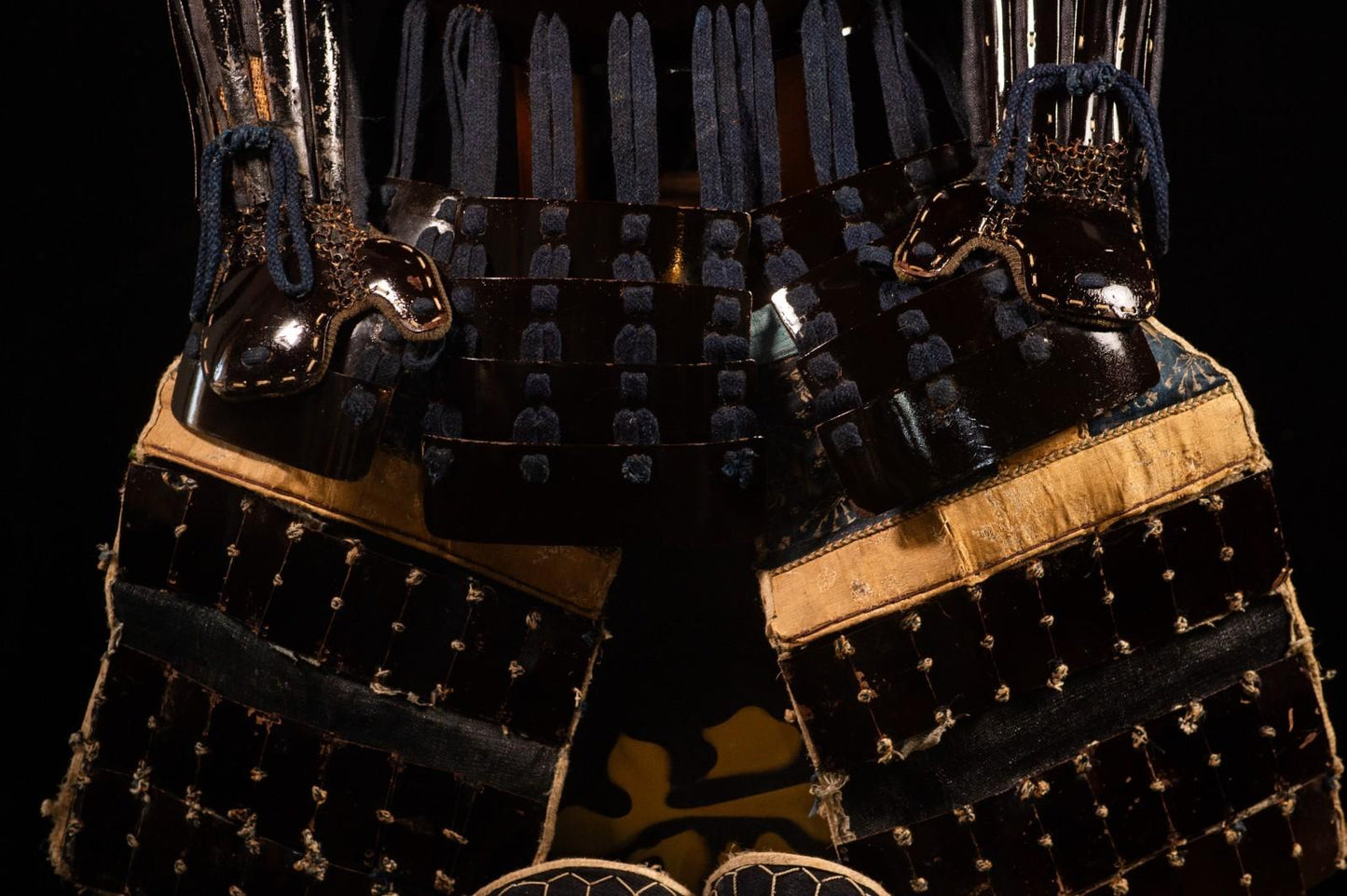 Genuine Samurai Armor Life Size Yoroi Edo Period Japanese Antique 42 Kabuto