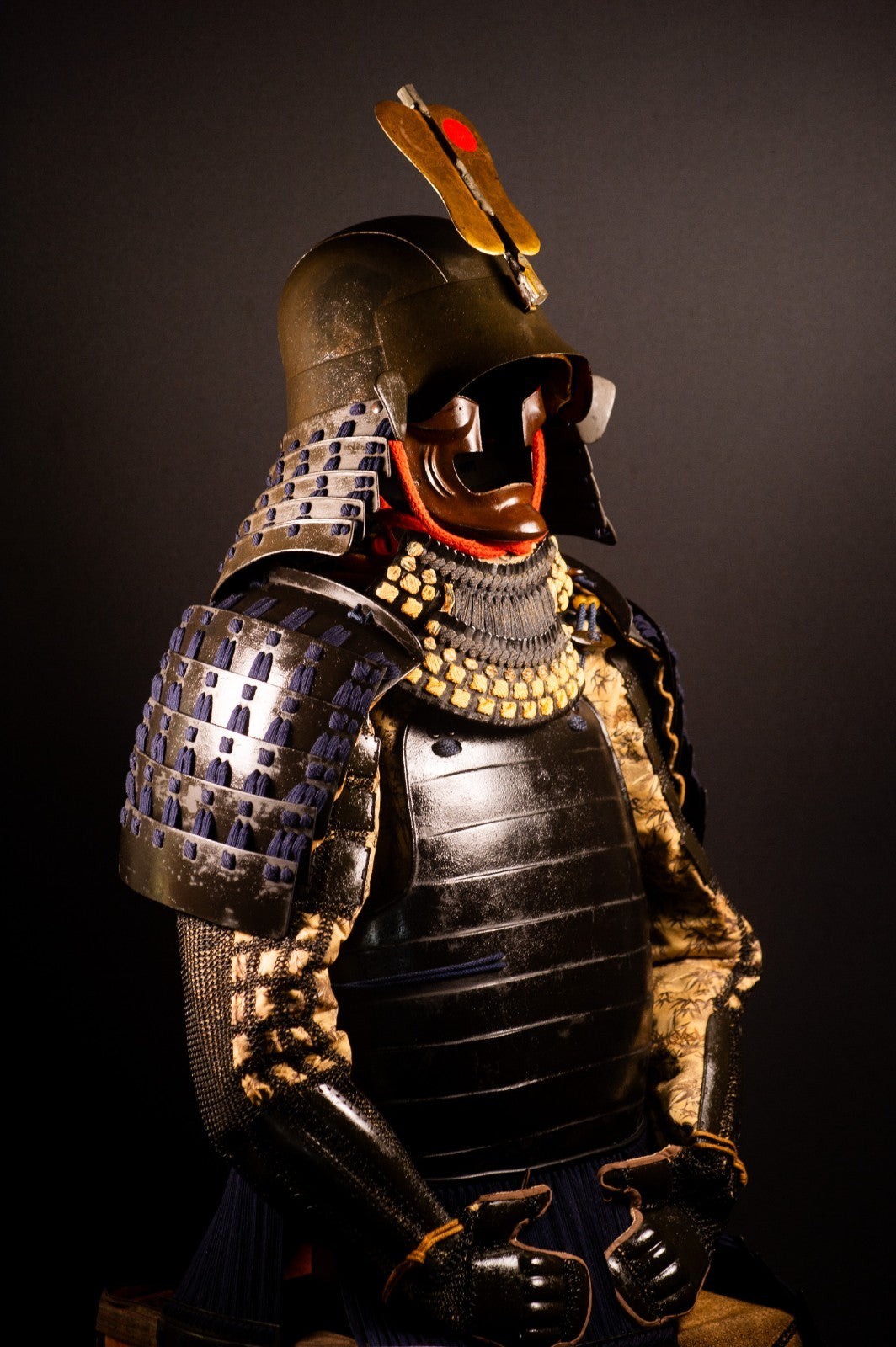 Samurai Armor Life Size Yoroi w/chest Edo Period Japanese Antique 49