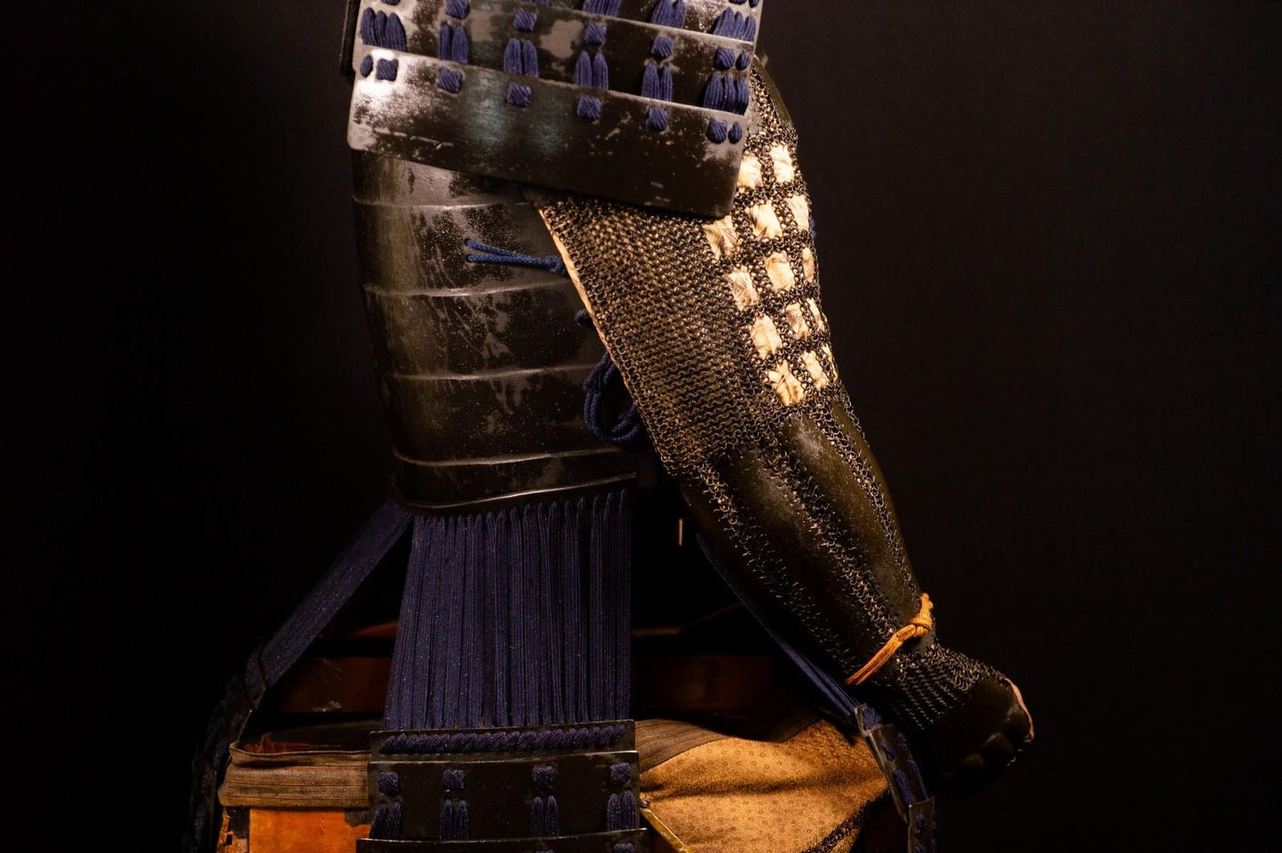 Samurai Armor Life Size Yoroi w/chest Edo Period Japanese Antique 49