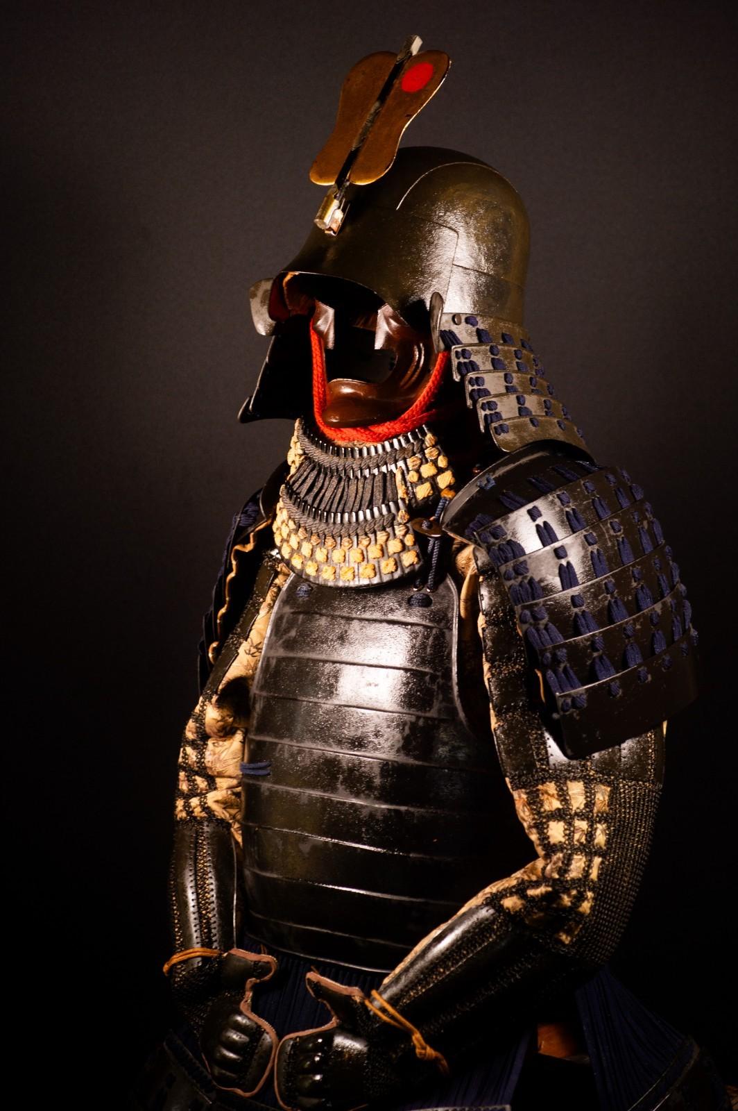 Samurai Armor Life Size Yoroi w/chest Edo Period Japanese Antique 49
