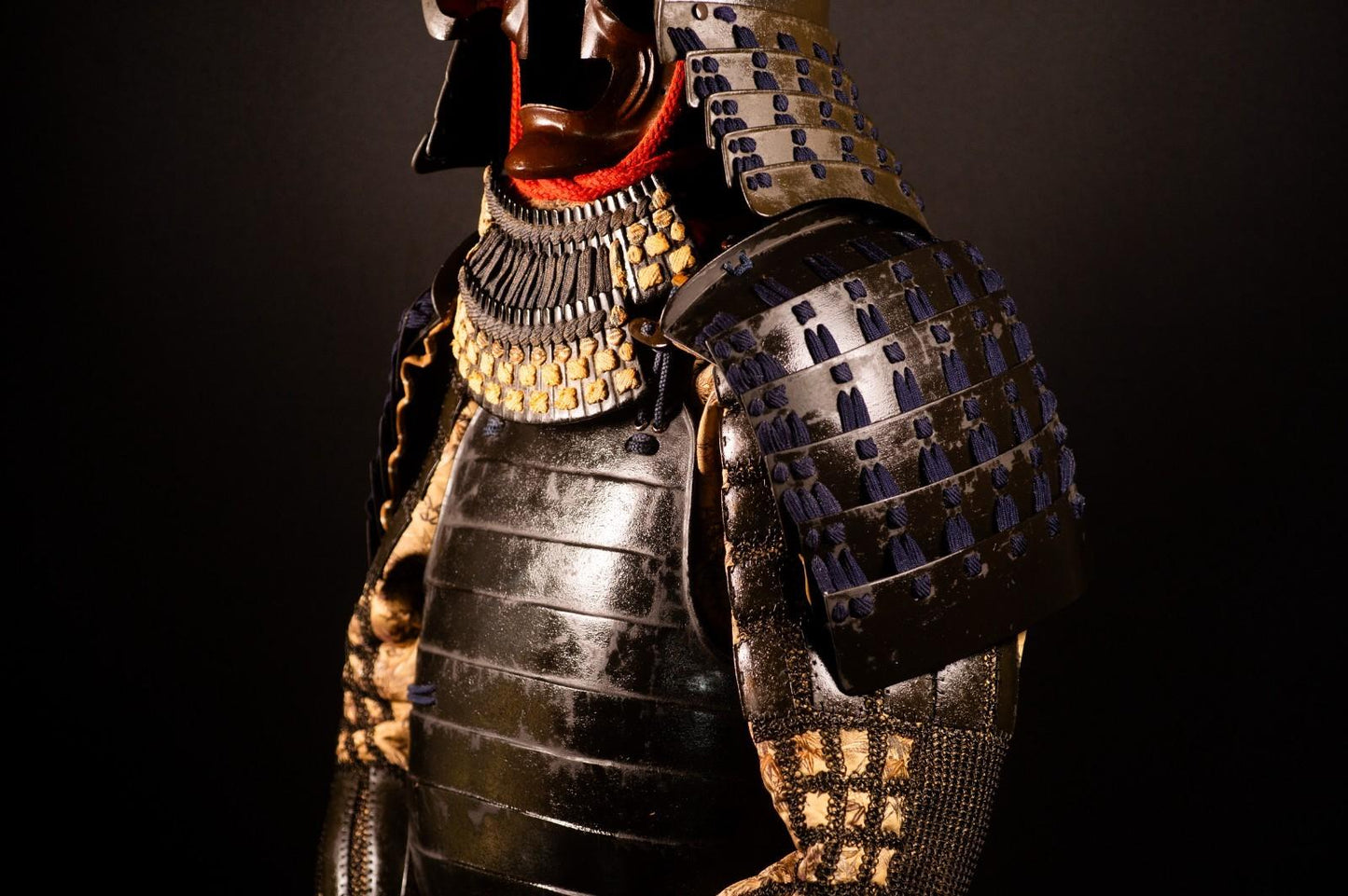 Samurai Armor Life Size Yoroi w/chest Edo Period Japanese Antique 49