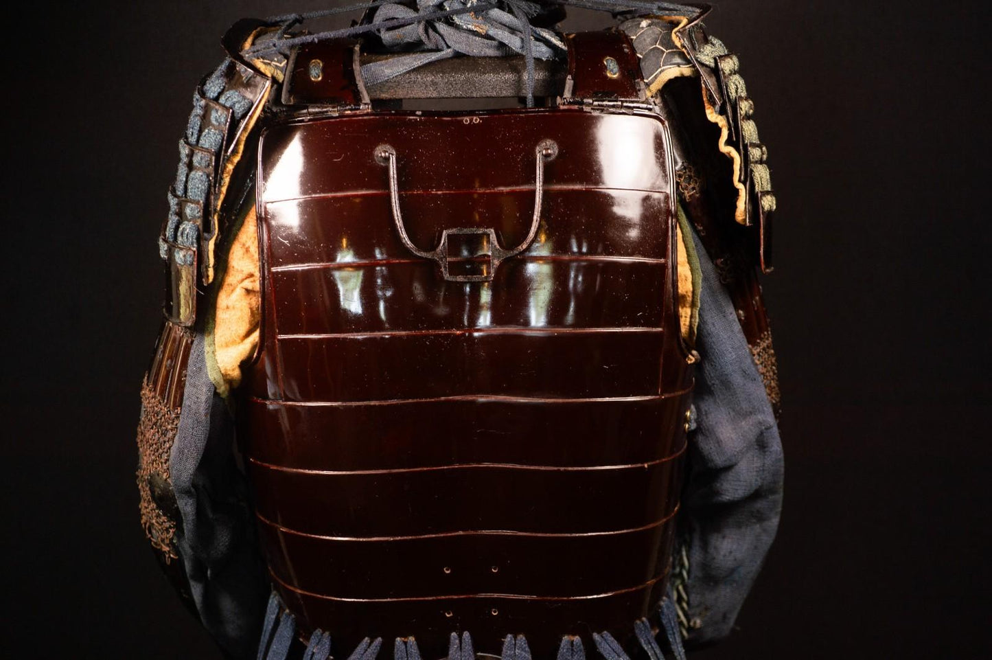 Genuine Samurai Armor Life Size Yoroi w/chest Edo Period Japanese Antique 52