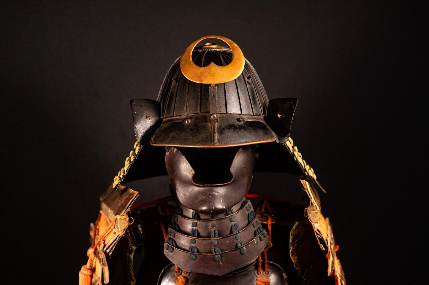 Samurai Armor Life Size Yoroi w/chest Edo Period Japanese Antique 55