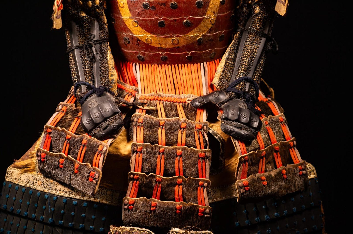 Samurai Armor Life Size Yoroi w/chest Edo Period Japanese Antique 55