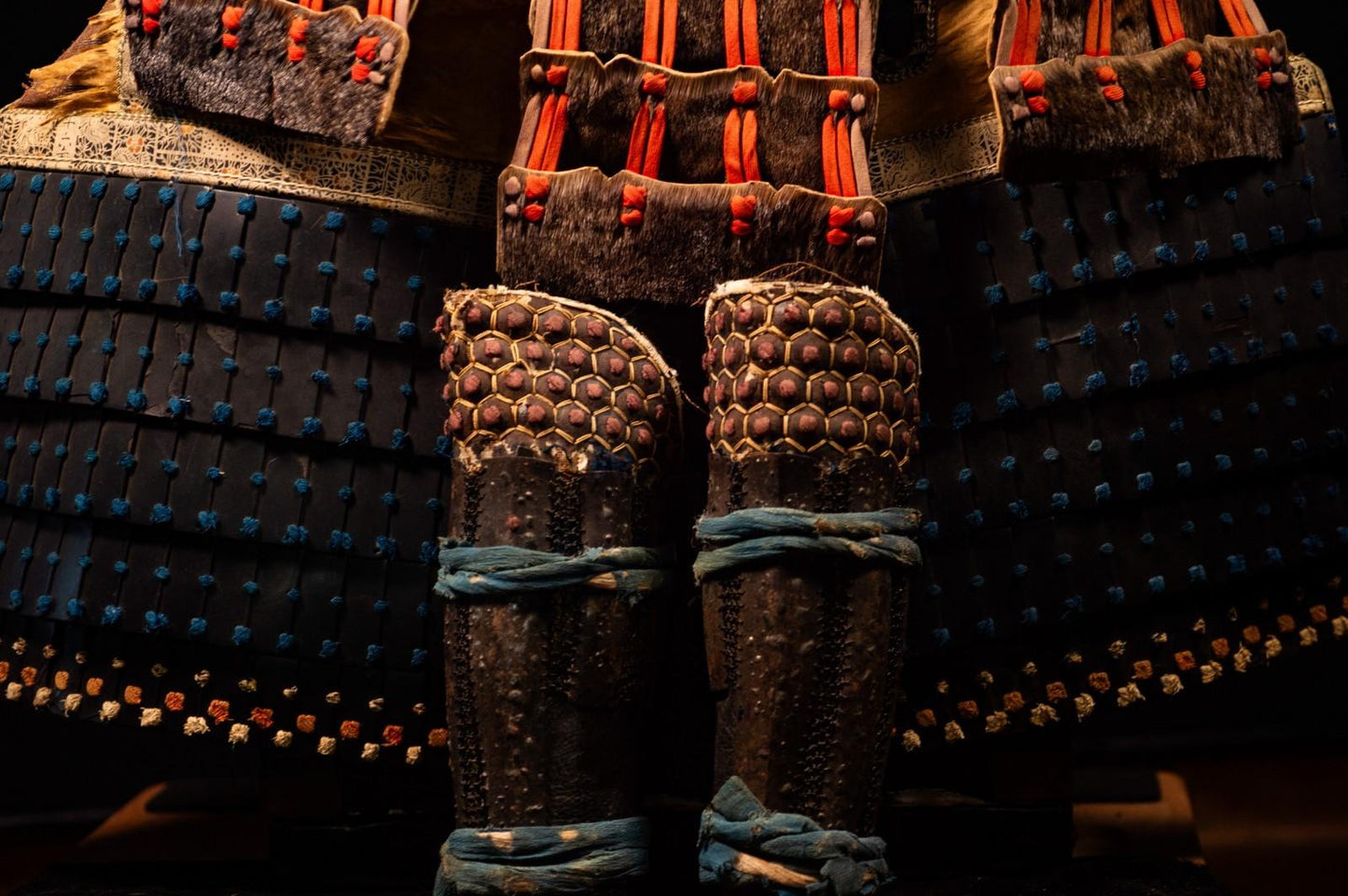 Samurai Armor Life Size Yoroi w/chest Edo Period Japanese Antique 55