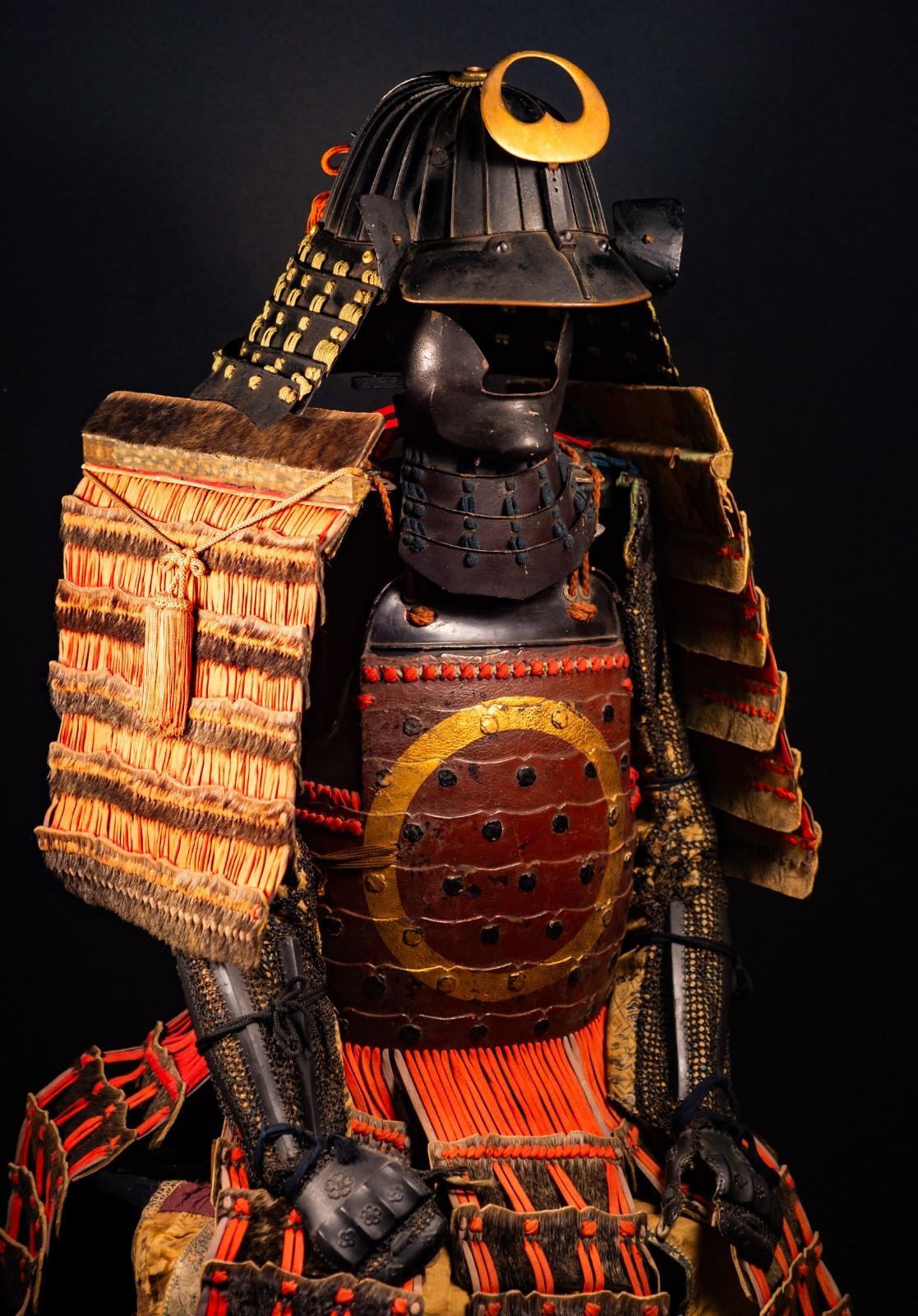 Samurai Armor Life Size Yoroi w/chest Edo Period Japanese Antique 55