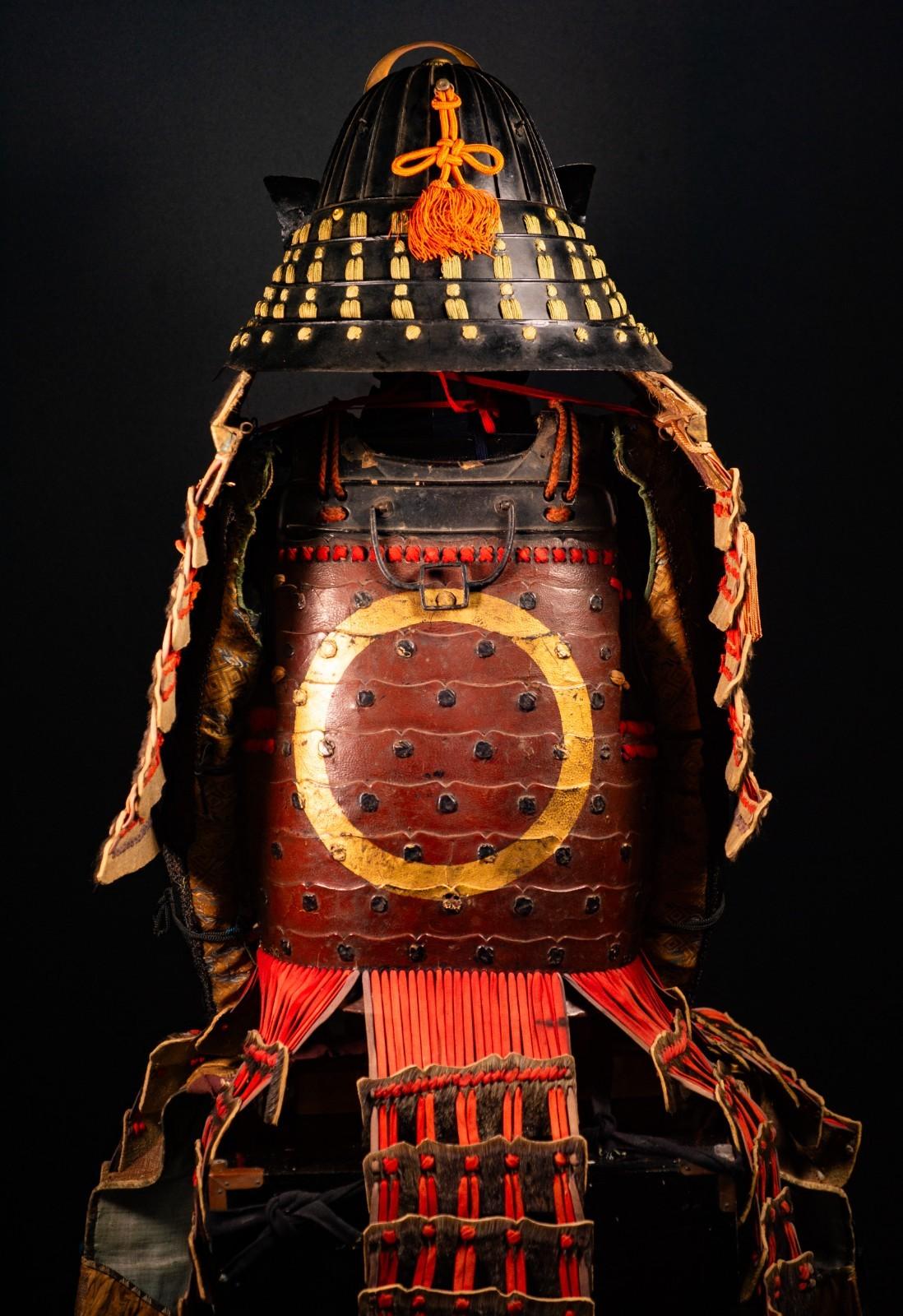 Samurai Armor Life Size Yoroi w/chest Edo Period Japanese Antique 55