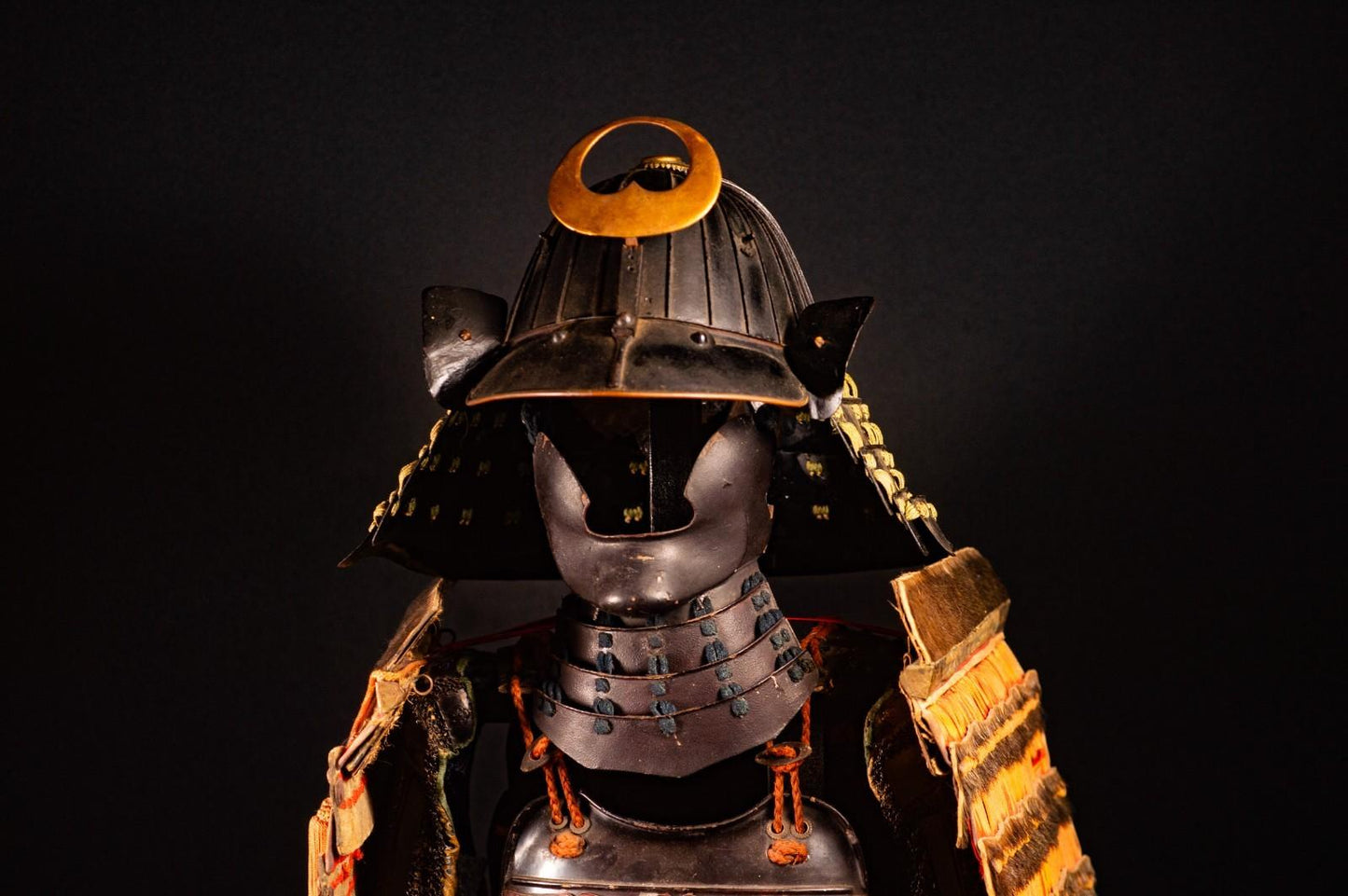 Samurai Armor Life Size Yoroi w/chest Edo Period Japanese Antique 55
