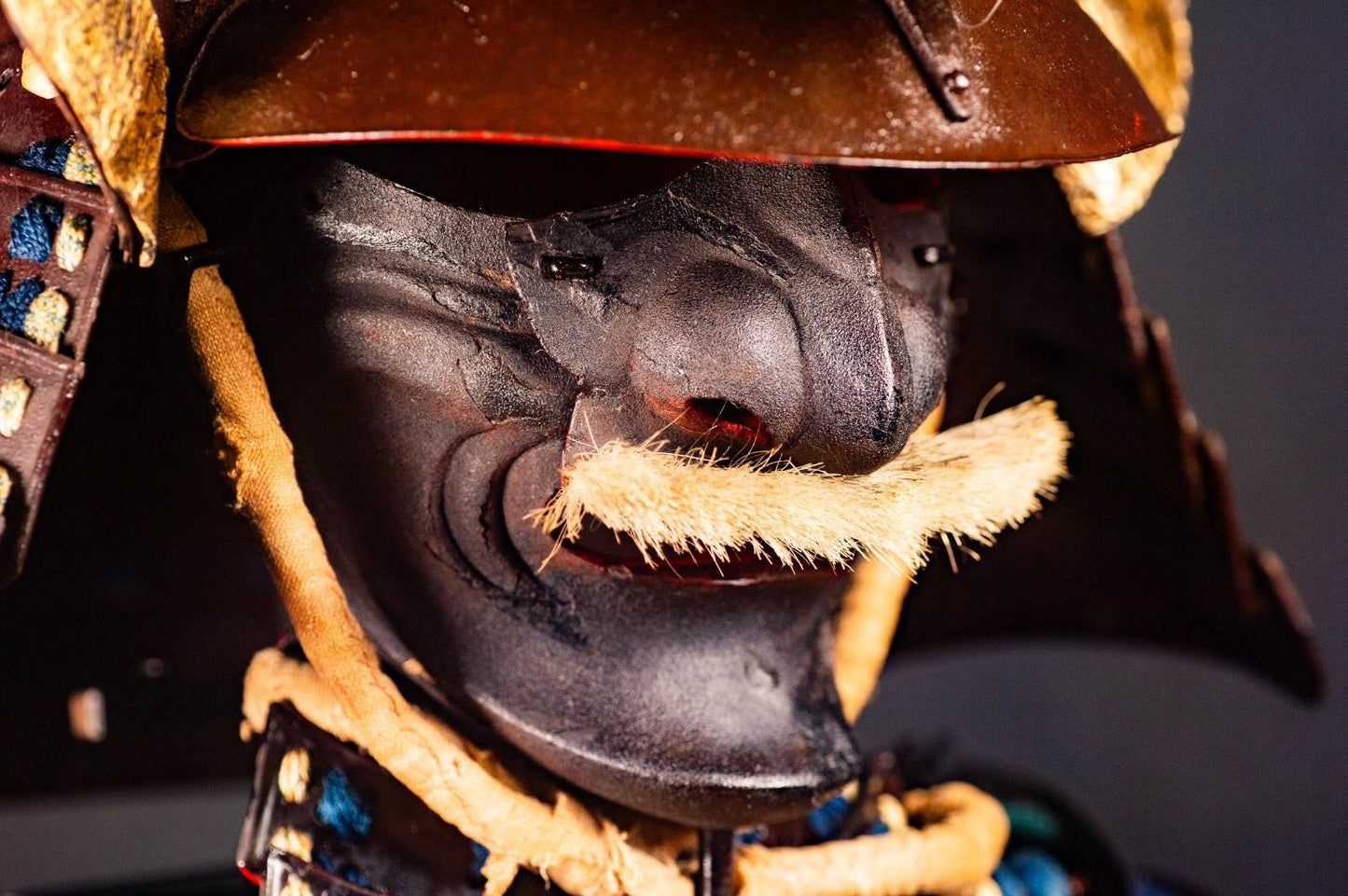 Genuine Samurai Armor Life Size Yoroi w/chest Edo Period Japanese Antique 56