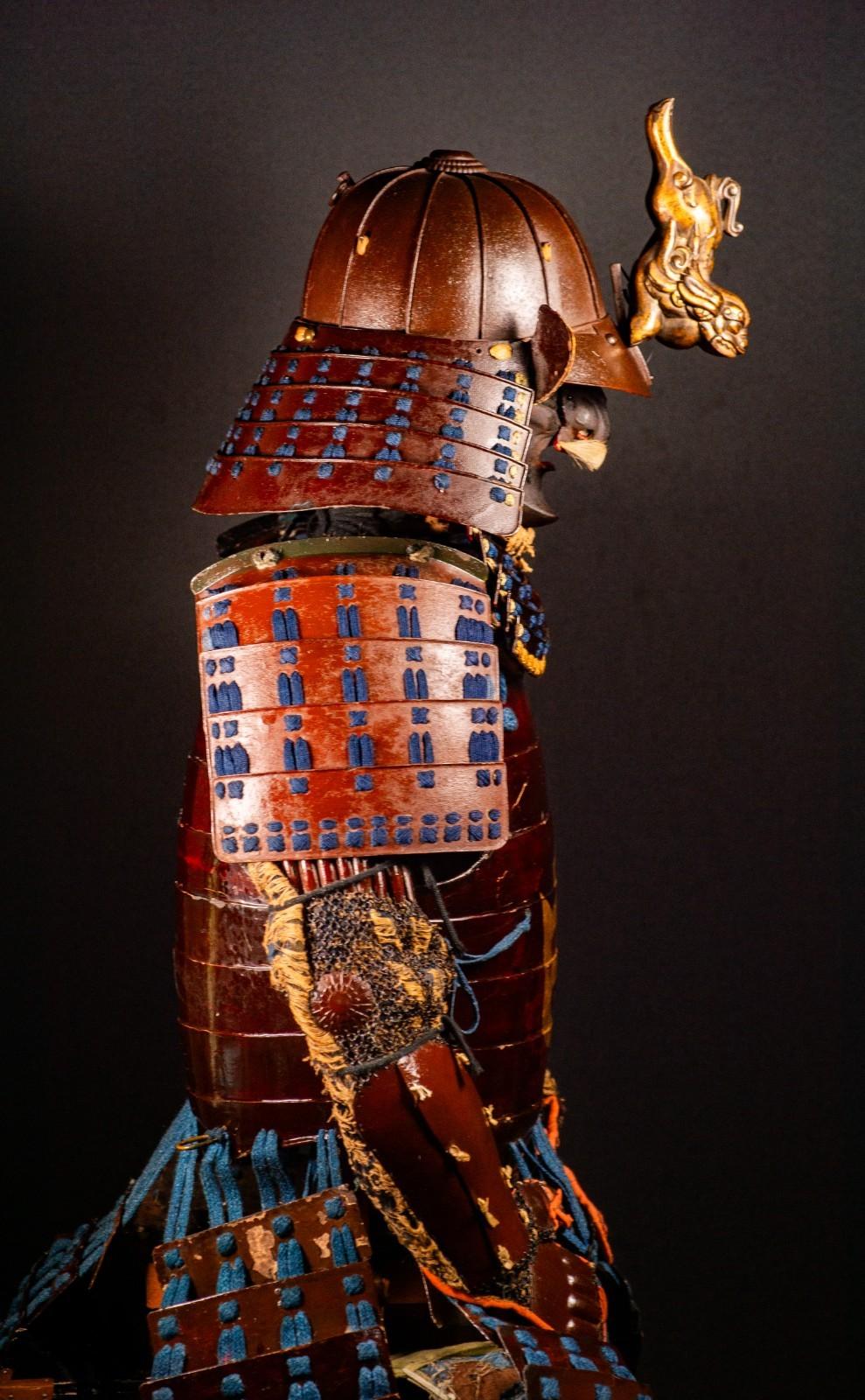 Genuine Samurai Armor Life Size Yoroi w/chest Edo Period Japanese Antique 56