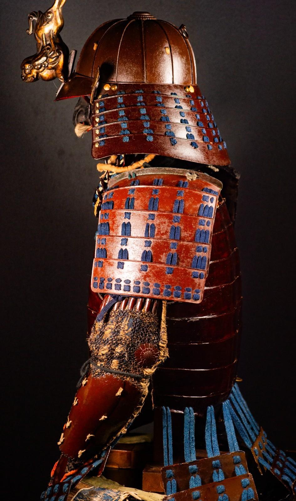 Genuine Samurai Armor Life Size Yoroi w/chest Edo Period Japanese Antique 56