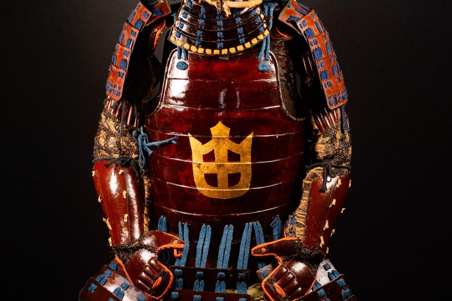 Genuine Samurai Armor Life Size Yoroi w/chest Edo Period Japanese Antique 56