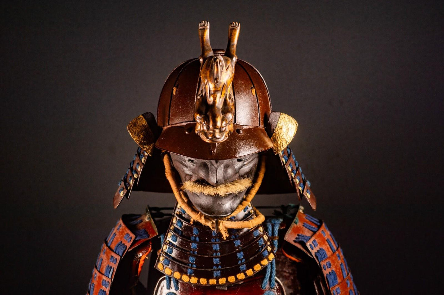 Genuine Samurai Armor Life Size Yoroi w/chest Edo Period Japanese Antique 56