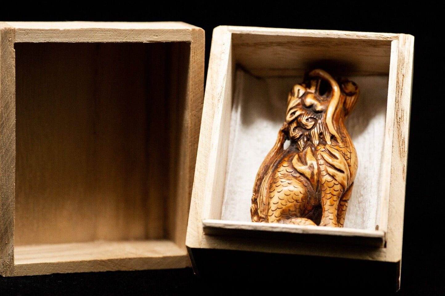 Signed Wooden NETSUKE w/Box Kylin Kirin Japanese Antique Vintage