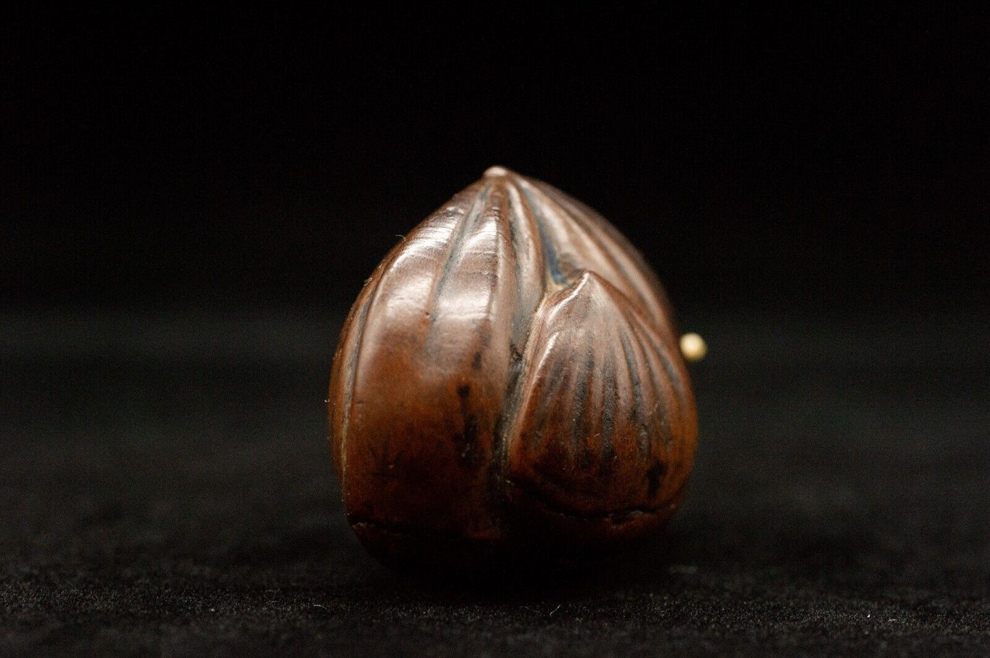 Signed Wooden Edo Period NETSUKE Minko Made, Worm‐eaten Chestnut 1740-1816