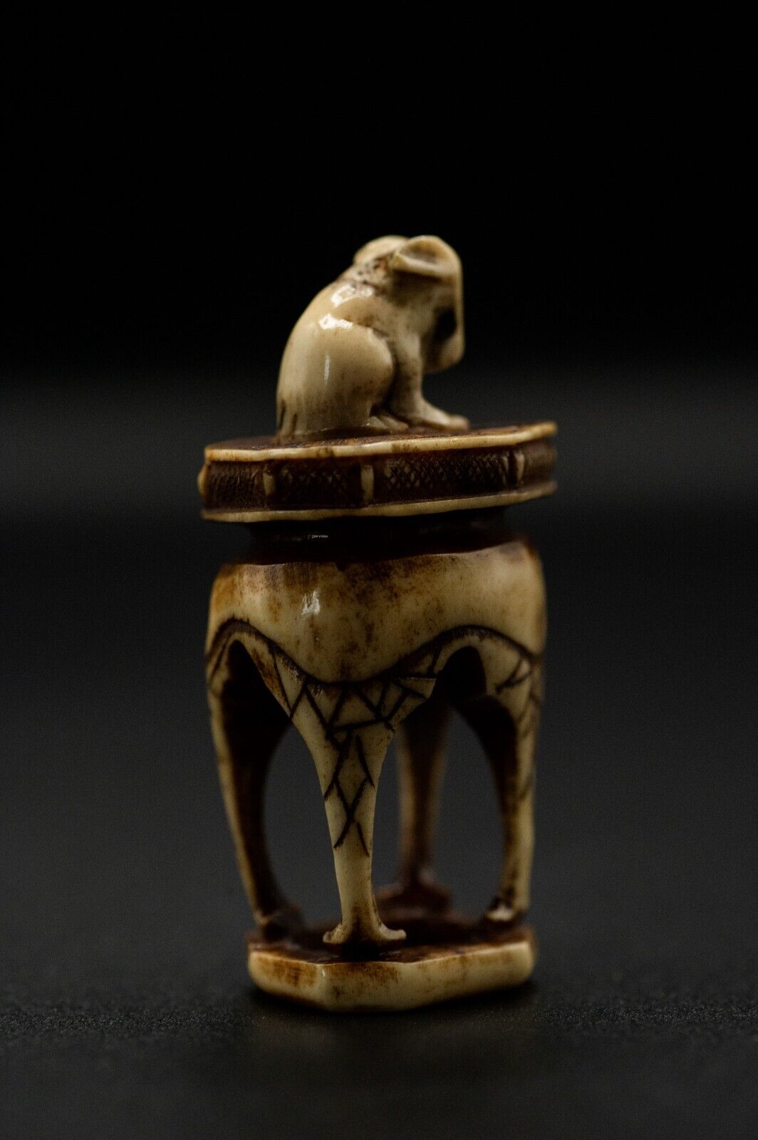 Stag Antler NETSUKE Rat / Mouse Japanese Edo Meiji Antique