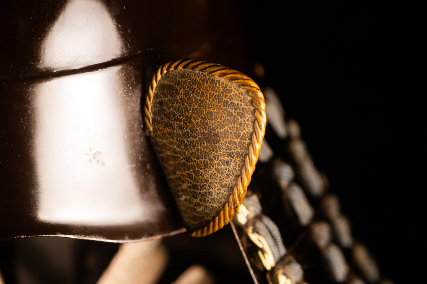 Genuine Antique Samurai Helmet KABUTO Edo Period F/S 72