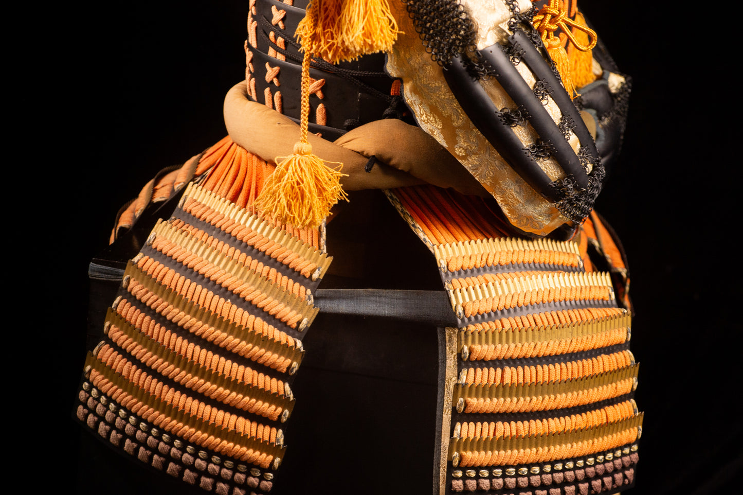 Samurai Armor  Yoroi Wearable Life-size w/chest Japanese Antique Kabuto 41