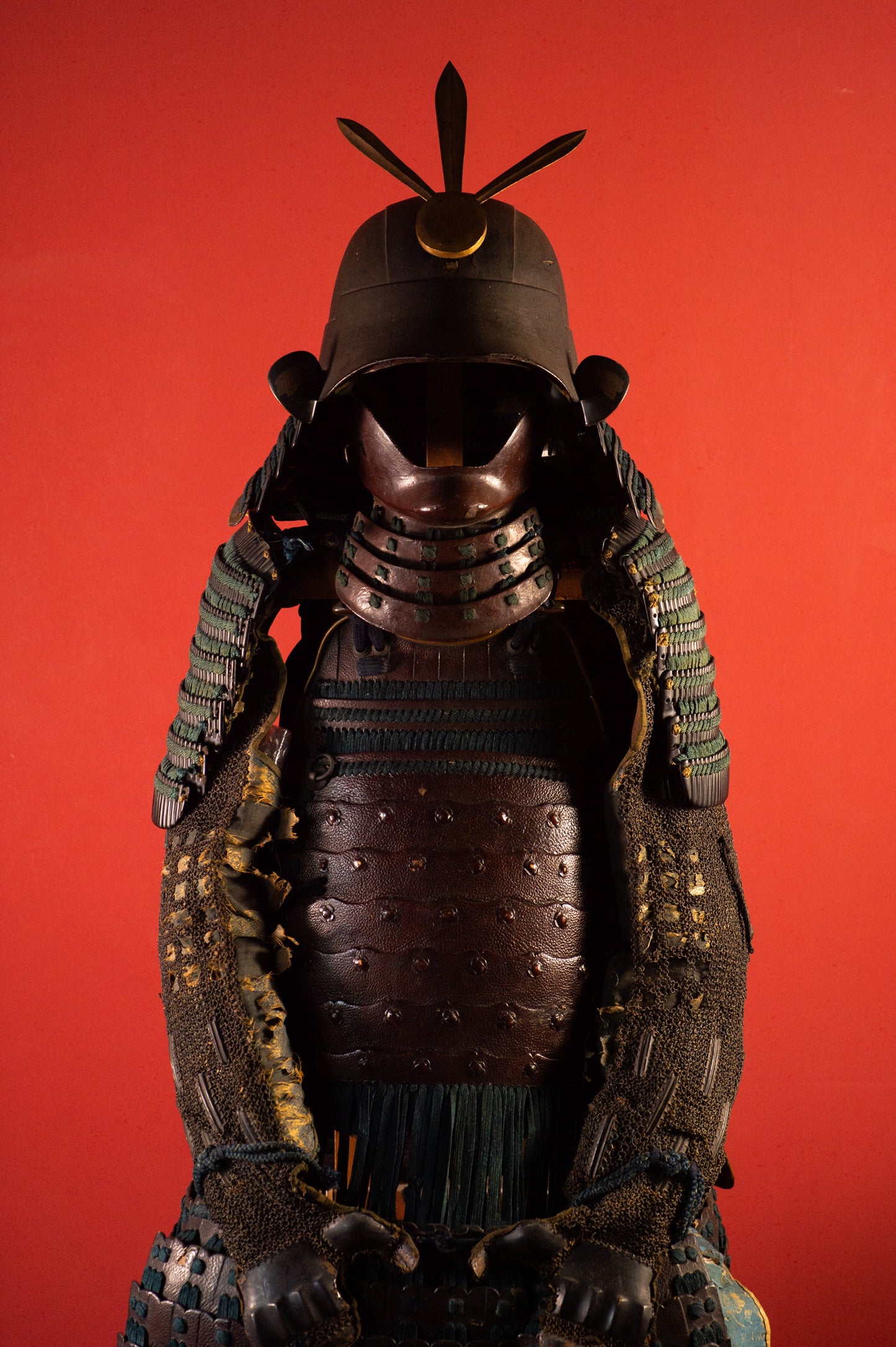 Genuine Samurai Armor Life Size Yoroi w/chest Edo Period Japanese Antique Kabuto