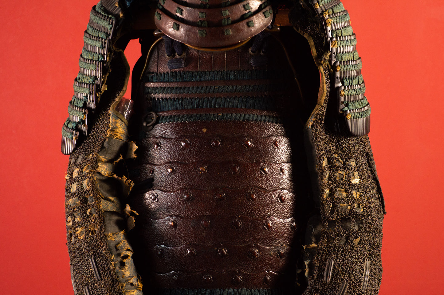 Genuine Samurai Armor Life Size Yoroi w/chest Edo Period Japanese Antique Kabuto