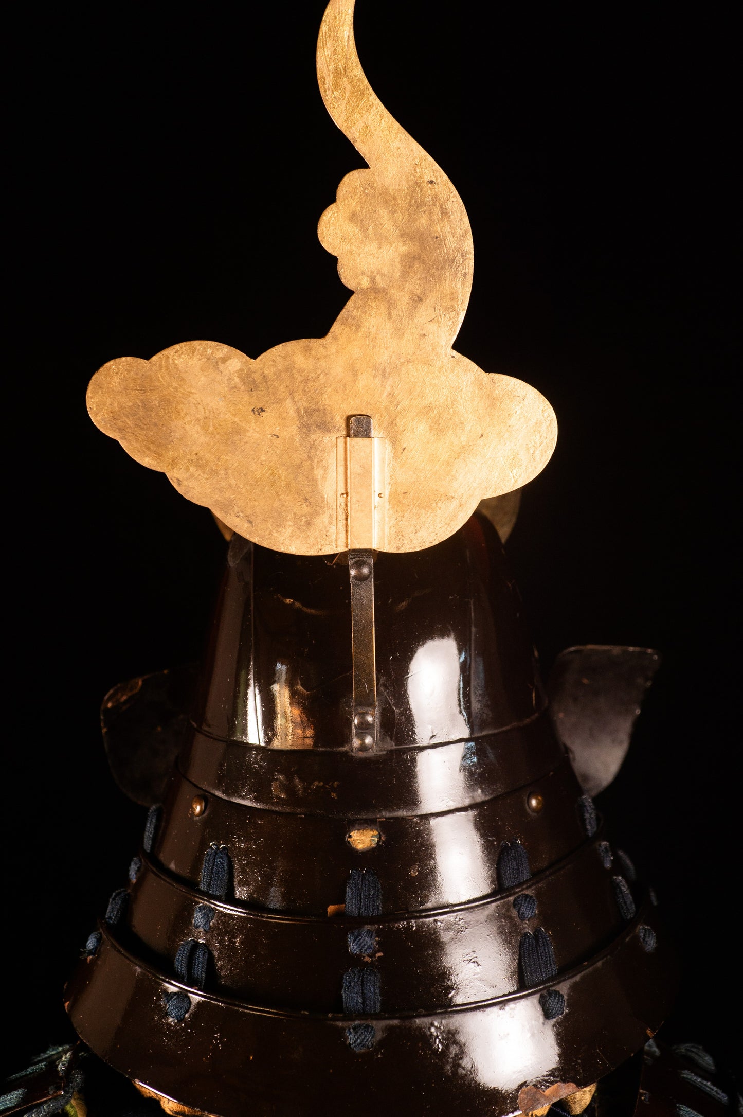 Genuine Samurai Armor Life Size Yoroi w/chest Edo Period Japanese Antique 39