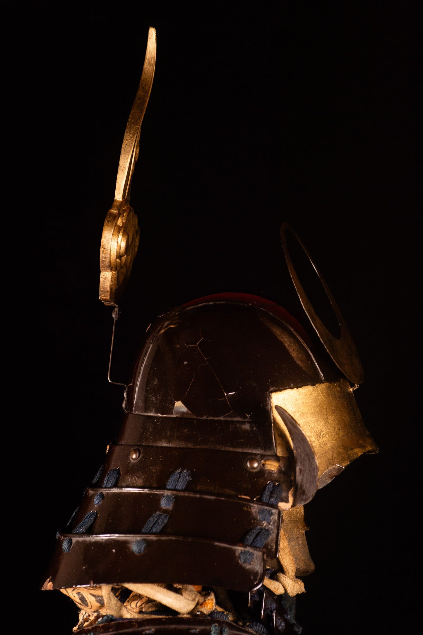 Genuine Samurai Armor Life Size Yoroi w/chest Edo Period Japanese Antique 39