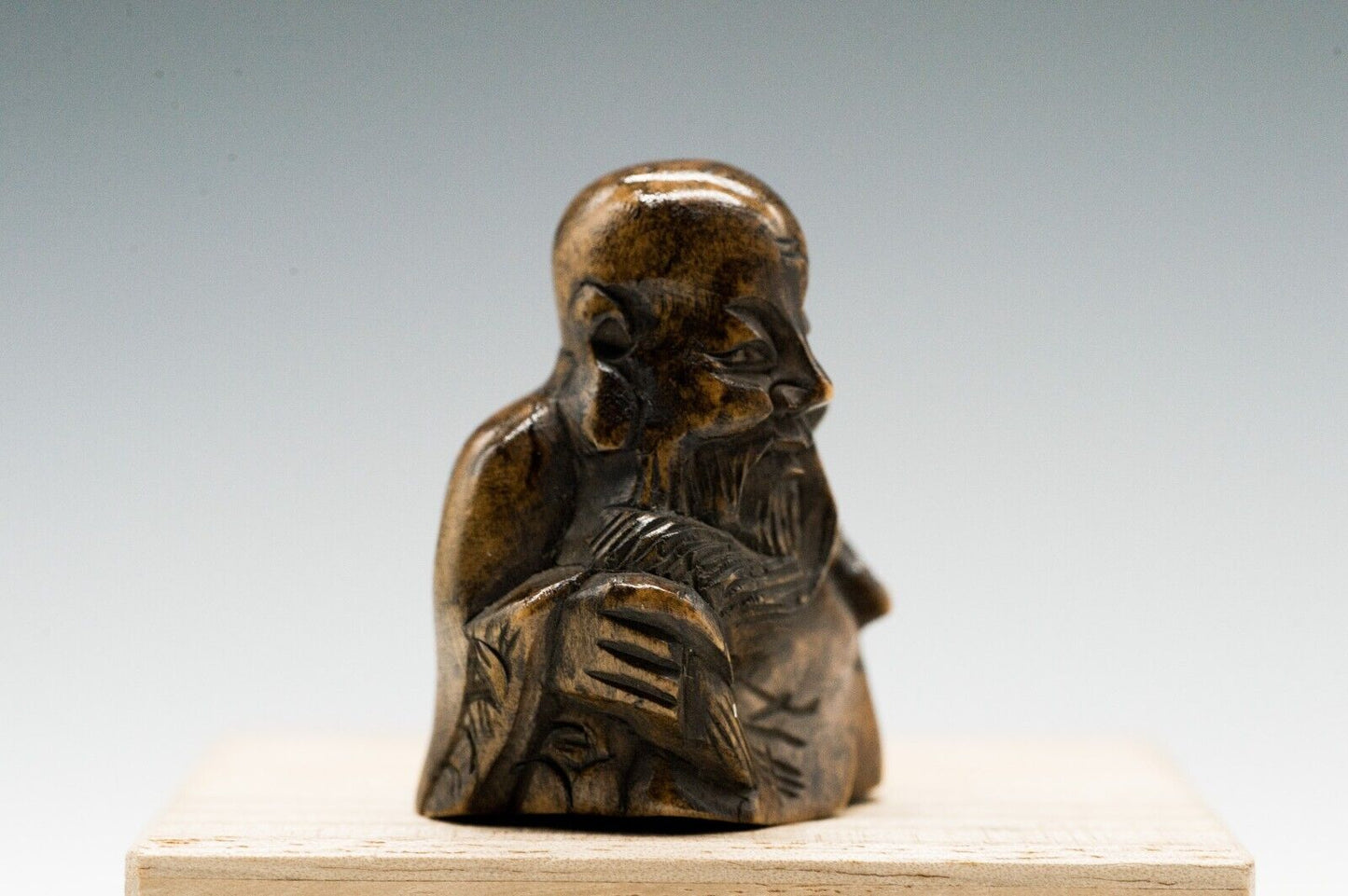 NETSUKE  "Hermit" Sennin Japanese Woodcraft Antique Vintage